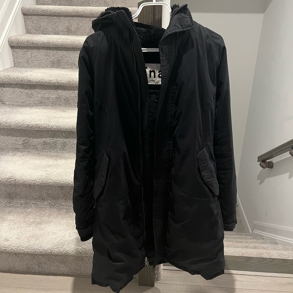 COPY - TNA Summit Parka - Picture 1 of 9